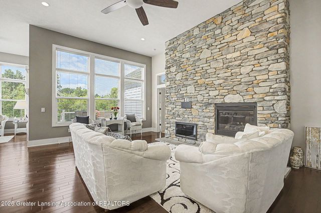 6253 Fenwick Court, East Lansing, MI 48823