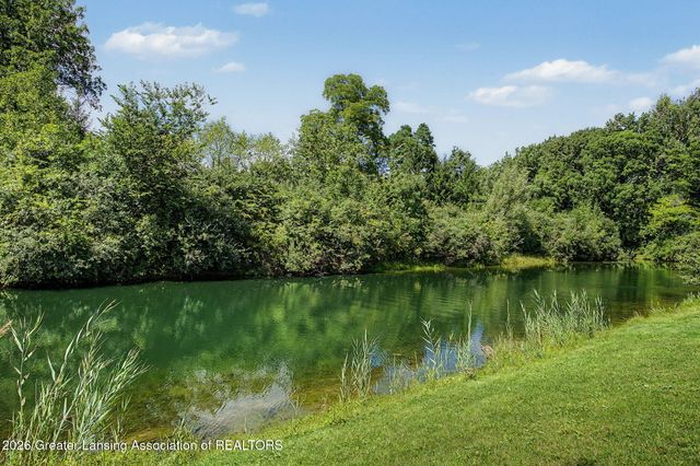 6253 Fenwick Court, East Lansing, MI 48823