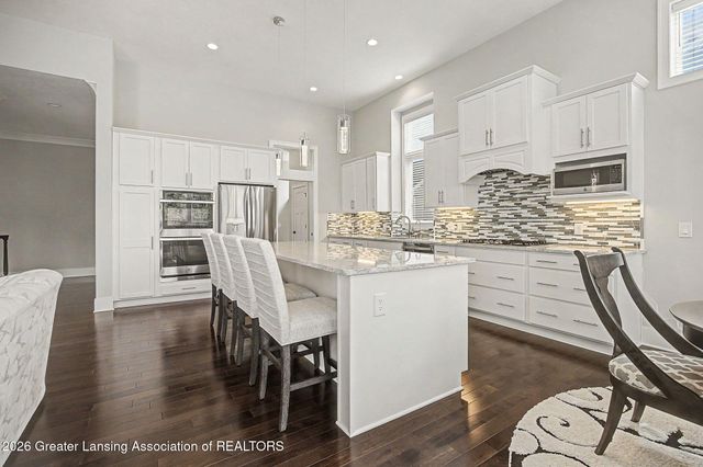 6253 Fenwick Court, East Lansing, MI 48823
