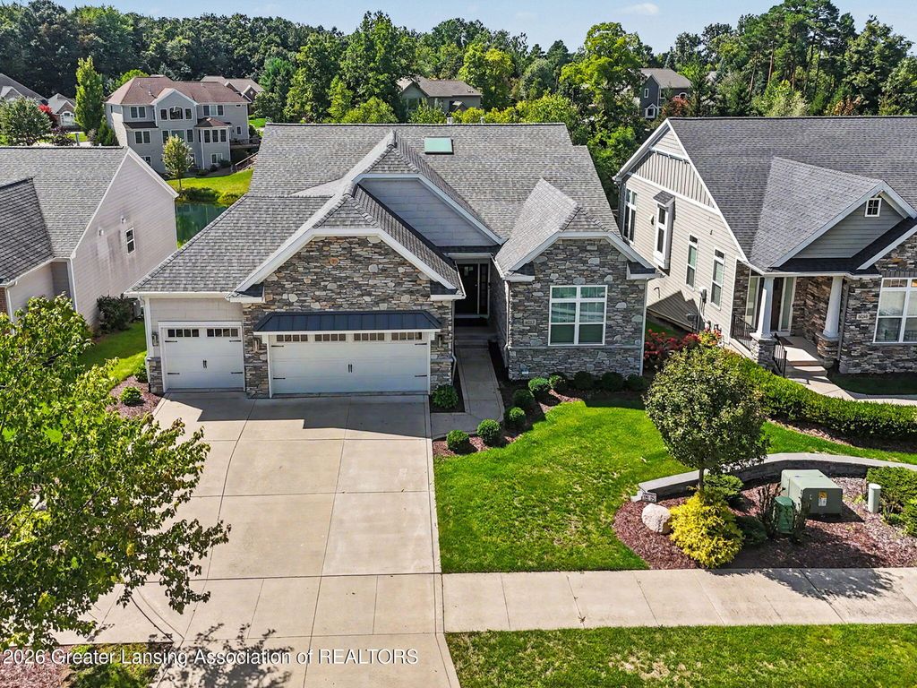 6253 Fenwick Court, East Lansing, MI 48823