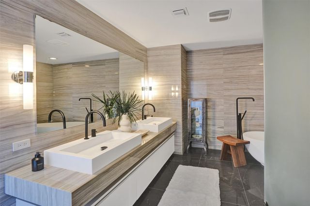 2200 N Ocean Boulevard S406, Fort Lauderdale, FL 33305