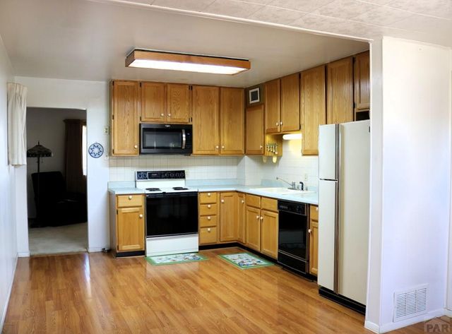 1710 Eden Ave, Pueblo, CO 81005