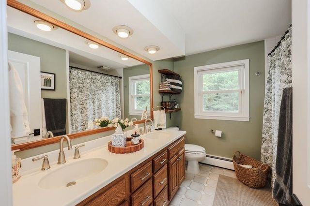 109 Pillsbury Road, Londonderry, NH 03053