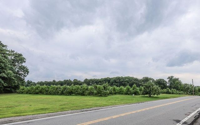 109 Pillsbury Road, Londonderry, NH 03053