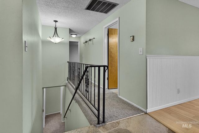 7625 W Cherrywood Dr, Boise, ID 83704