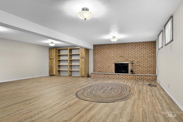 7625 W Cherrywood Dr, Boise, ID 83704