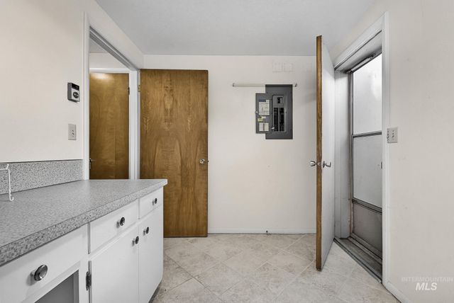 7625 W Cherrywood Dr, Boise, ID 83704