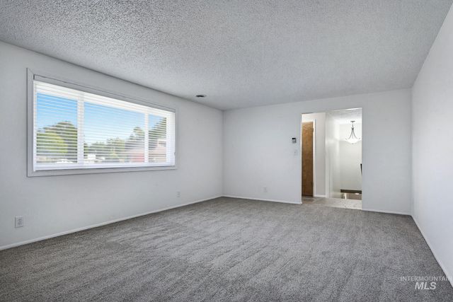 7625 W Cherrywood Dr, Boise, ID 83704