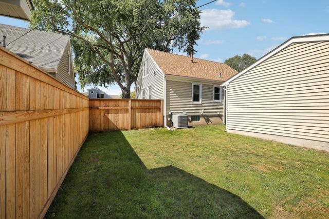 2949 Brunswick Avenue S, Saint Louis Park, MN 55416