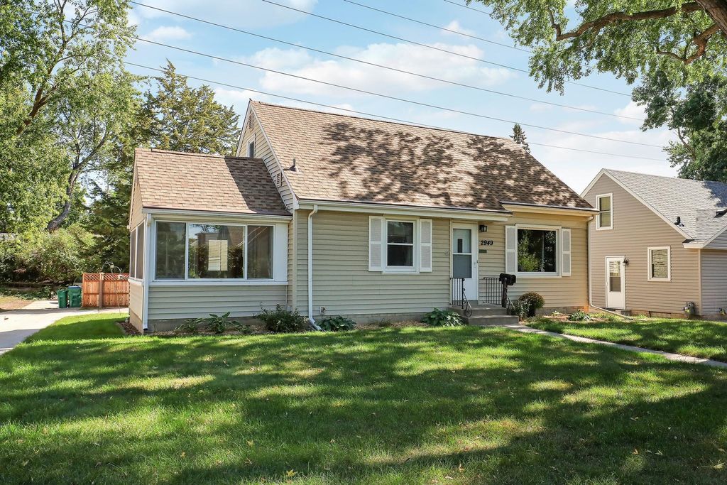 2949 Brunswick Avenue S, Saint Louis Park, MN 55416