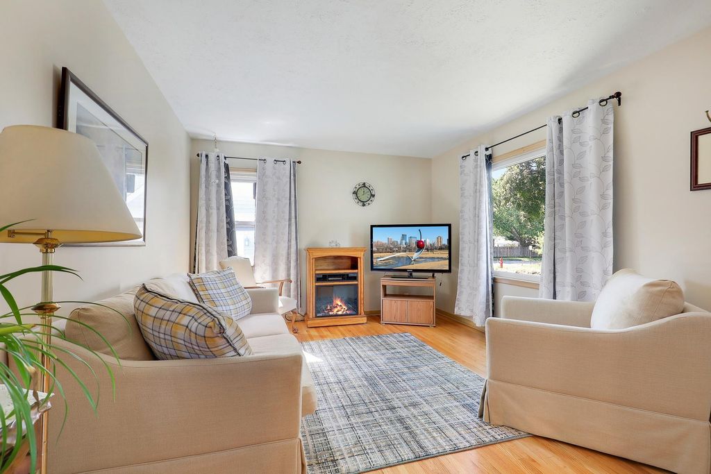 2949 Brunswick Avenue S, Saint Louis Park, MN 55416 — photo 3