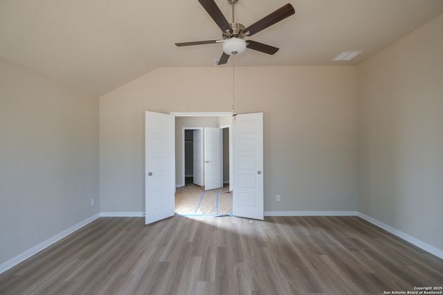 141 Cheyenne Drive, Floresville, TX 78114