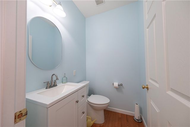 1909 Colonial Dr, Franklin Park, PA 15143