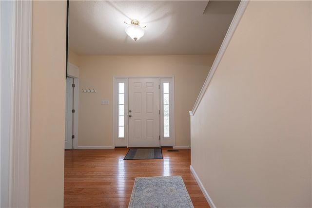 1909 Colonial Dr, Franklin Park, PA 15143