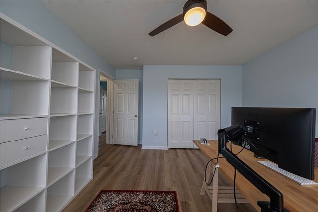 1909 Colonial Dr, Franklin Park, PA 15143