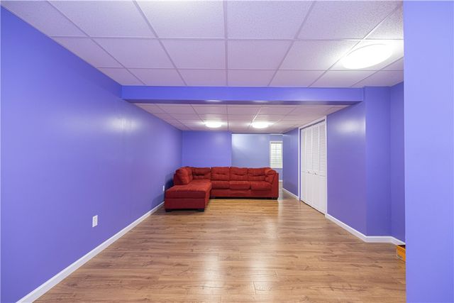 1909 Colonial Dr, Franklin Park, PA 15143