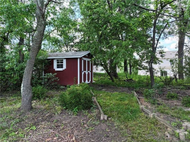 1909 Colonial Dr, Franklin Park, PA 15143