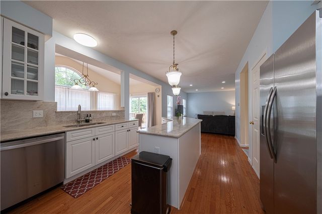 1909 Colonial Dr, Franklin Park, PA 15143