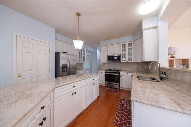 1909 Colonial Dr, Franklin Park, PA 15143