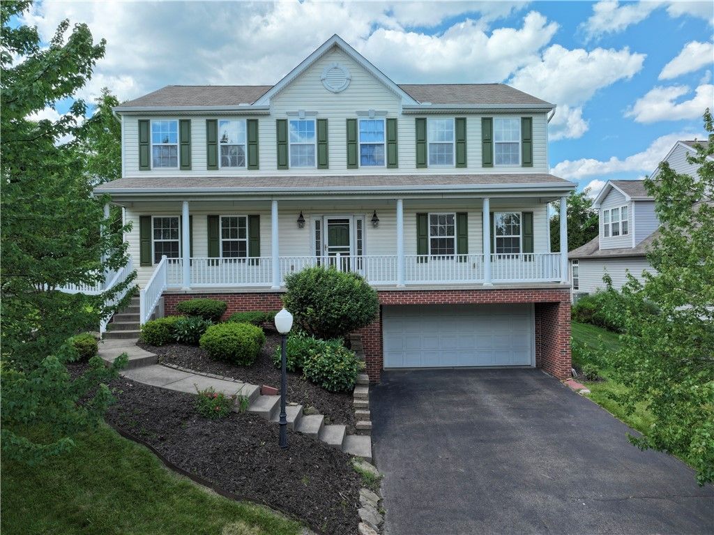 1909 Colonial Dr, Franklin Park, PA 15143