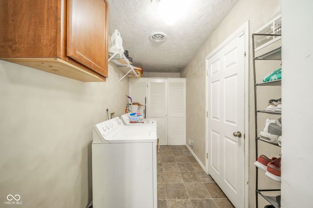 718 Longfellow Road, Anderson, IN 46011