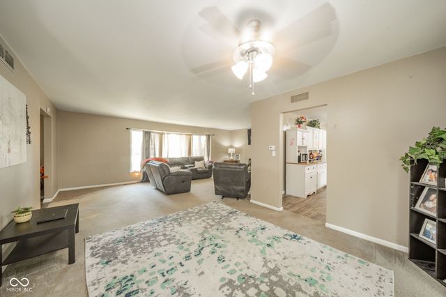 718 Longfellow Road, Anderson, IN 46011