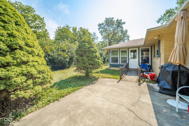 718 Longfellow Road, Anderson, IN 46011