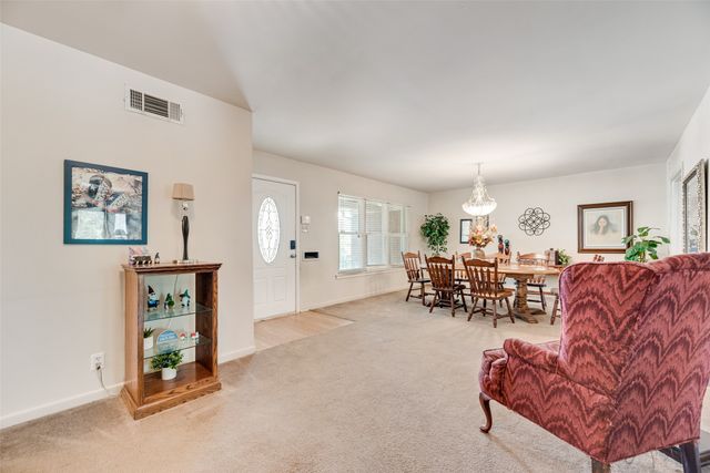 1719 W Day Street, Denison, TX 75020