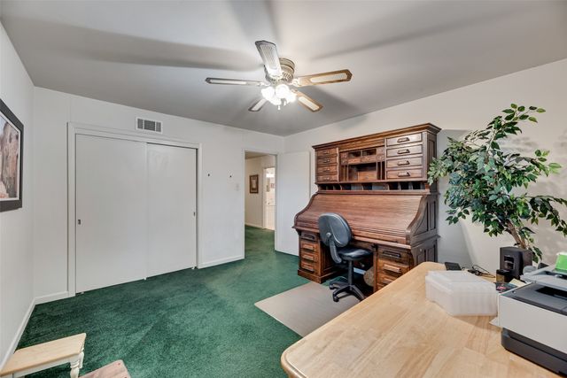 1719 W Day Street, Denison, TX 75020