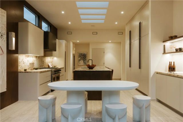 12162 Laurel Terrace Drive, Studio City, CA 91604