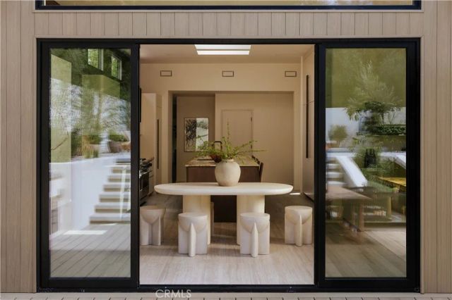 12162 Laurel Terrace Drive, Studio City, CA 91604