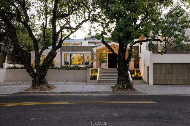 12162 Laurel Terrace Drive, Studio City, CA 91604