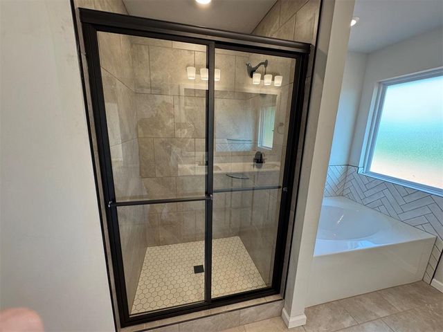 10730 Painted Turtle Way, Midwest City, OK 73130