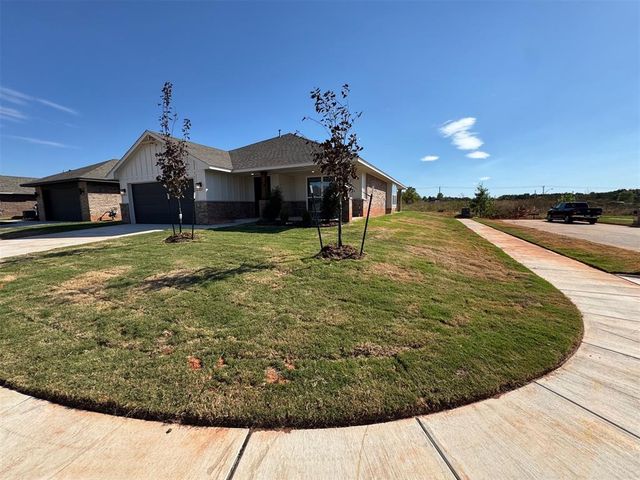 10730 Painted Turtle Way, Midwest City, OK 73130