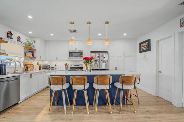 11416 SW 148th Ter, Miami, FL 33176