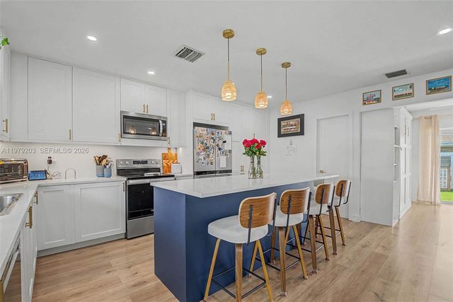 11416 SW 148th Ter, Miami, FL 33176