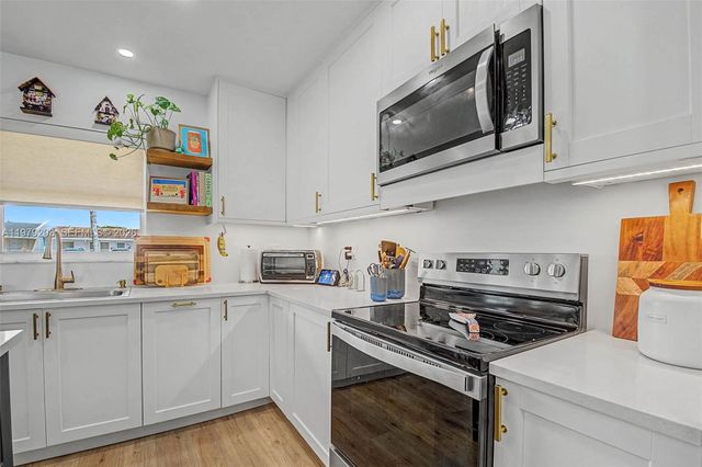 11416 SW 148th Ter, Miami, FL 33176