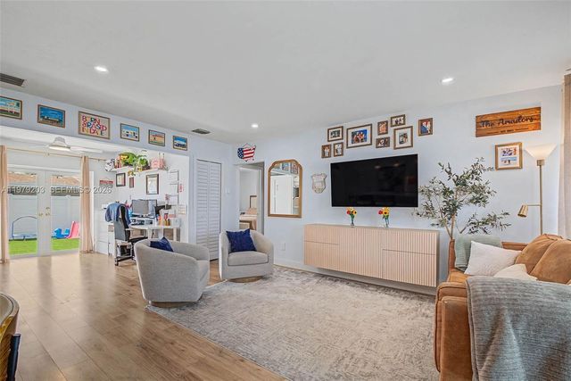 11416 SW 148th Ter, Miami, FL 33176