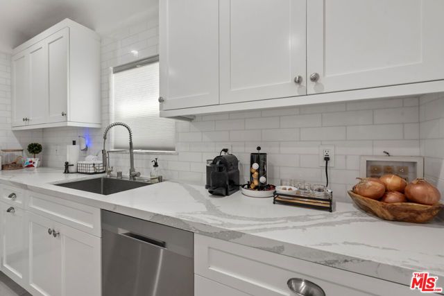 1236 S Mullen Avenue, Los Angeles, CA 90019