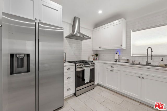 1236 S Mullen Avenue, Los Angeles, CA 90019