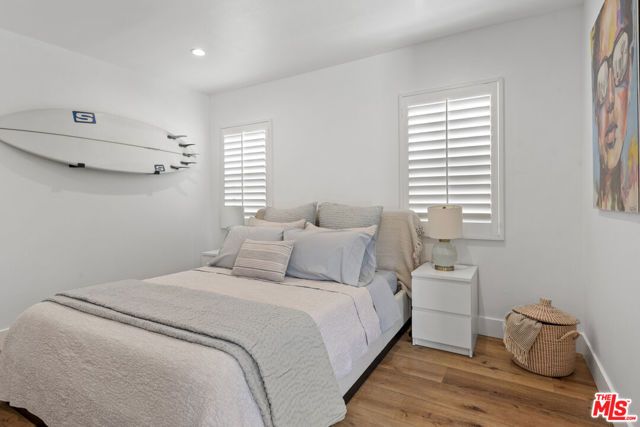 1236 S Mullen Avenue, Los Angeles, CA 90019