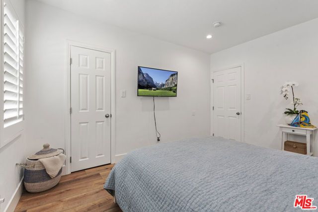 1236 S Mullen Avenue, Los Angeles, CA 90019