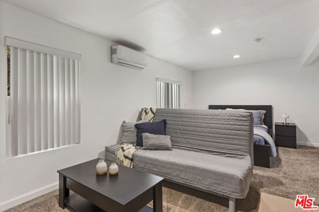 1236 S Mullen Avenue, Los Angeles, CA 90019