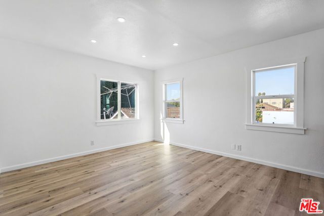 1236 S Mullen Avenue, Los Angeles, CA 90019