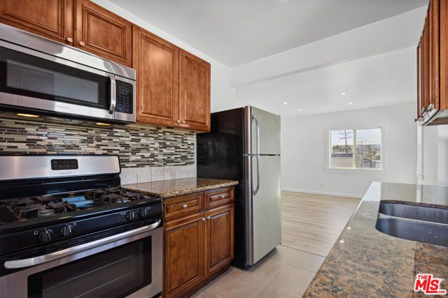 1236 S Mullen Avenue, Los Angeles, CA 90019