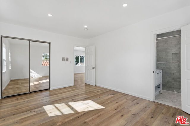 1236 S Mullen Avenue, Los Angeles, CA 90019