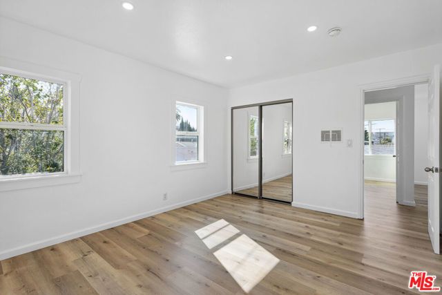 1236 S Mullen Avenue, Los Angeles, CA 90019