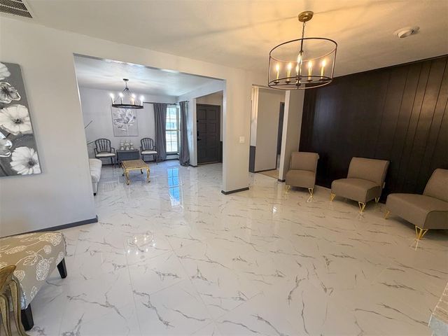 1518 Cinderella Avenue, Norman, OK 73072