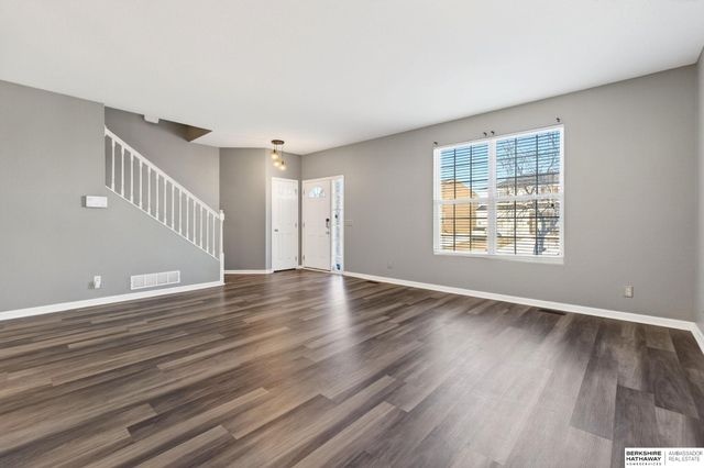 8108 N 149 Avenue, Bennington, NE 68007