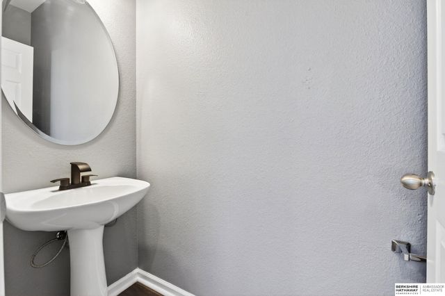 8108 N 149 Avenue, Bennington, NE 68007